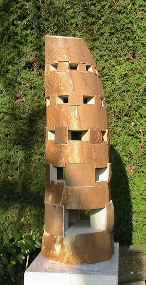 Runder Turm, 2007,  106 x 45 x 35 cm